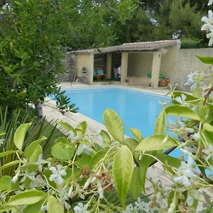 Maison En Provence Avec Jardin Ombragée Et Piscine Hébergement de vacances